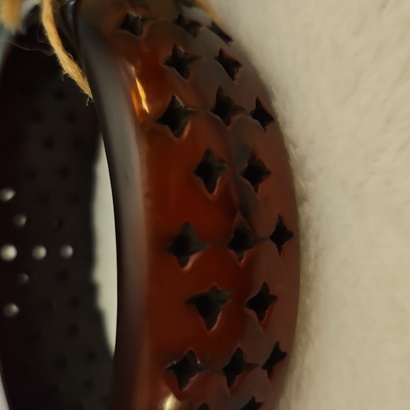 AB INNOVATORS Artisan Brown Star Cut-out Bangle Bracelet - Picture 4 of 8